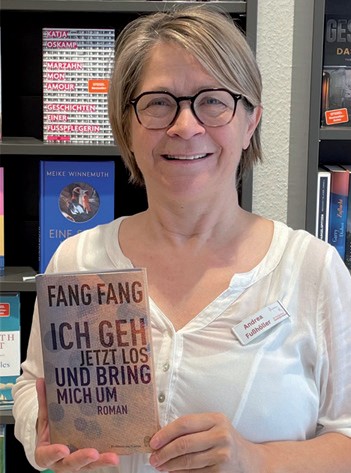 Buchtipp von Andrea Fußhöller von der Buchhandlung Brockmann: von Fang Fang übersetzt von Karin Betz, 24 Euro „Ich geh jetzt los und bring mich um“
